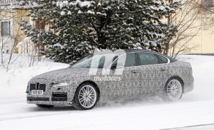 El nuevo Jaguar XF 2020 se enfrenta al frío y la nieve en el norte de Europa