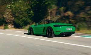 Porsche 718 GTS 4.0: ahora con seis cilindros, atmosféricos y más potentes