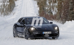 Prototipos del Porsche Taycan Cross Turismo 2021 comienzan a destaparse en el frío invierno