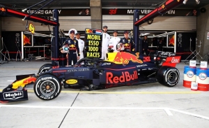 Red Bull extiende su contrato con ExxonMobil