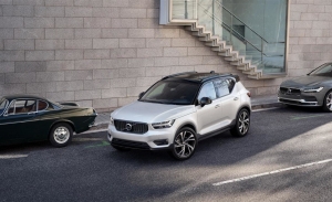 Volvo amplía la gama del XC40 en los Países Bajos con la nueva versión de gasolina T2