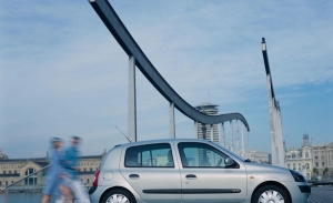 Cómo estimular la compraventa de coches usados: dificultando la compra de los nuevos
