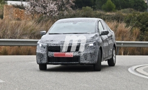 Primeras fotos espía del Dacia Logan 2021, la berlina rumana comienza sus pruebas
