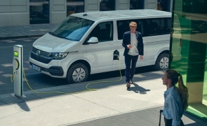 ABT e-Transporter 6.1, la furgoneta de Volkswagen se convierte en eléctrica