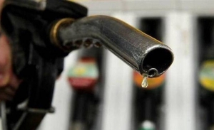 Los impuestos de la gasolina ¿cuánto pagamos de más por cada litro?