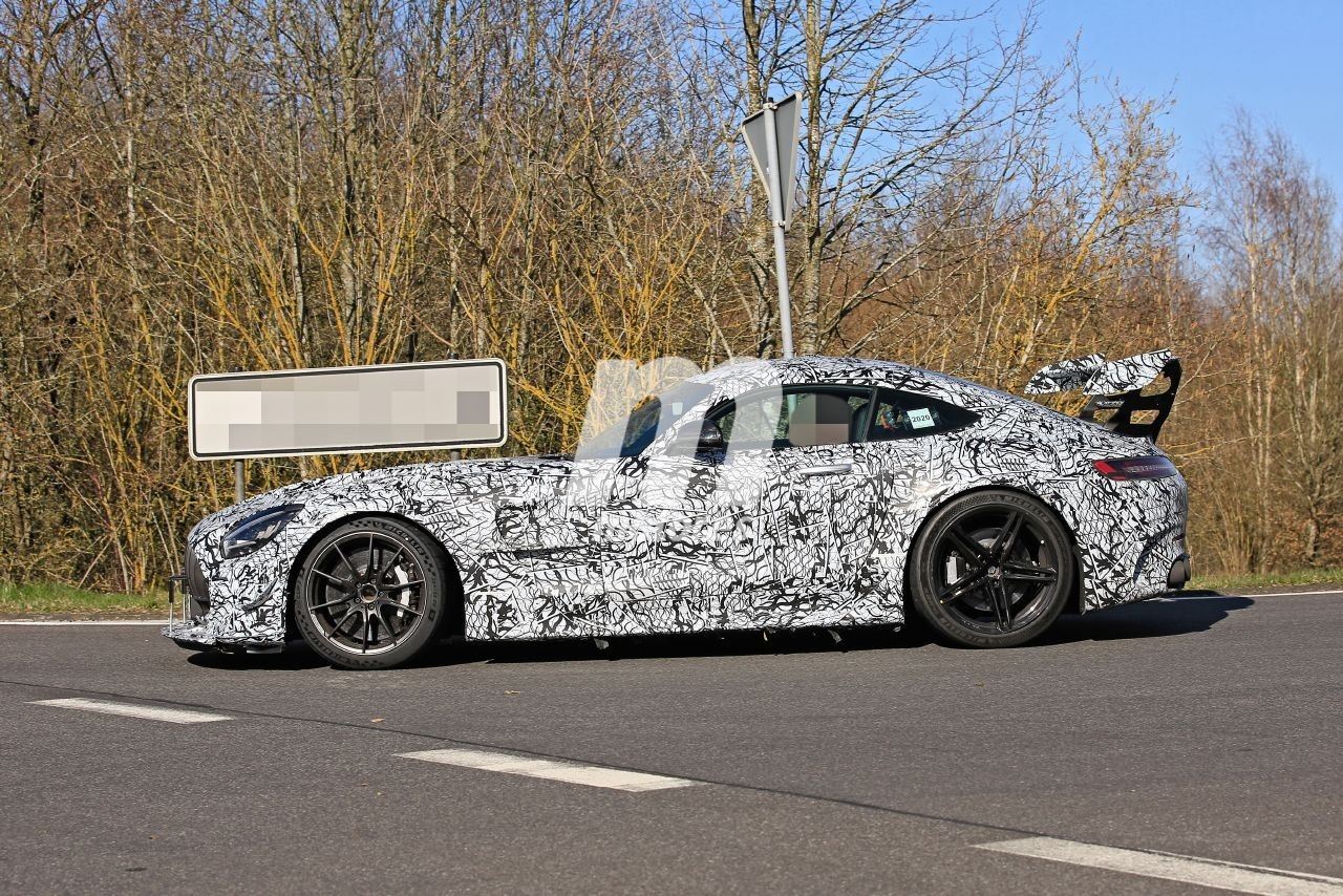 mercedes-amg-gt-black-series-2021-nurbur