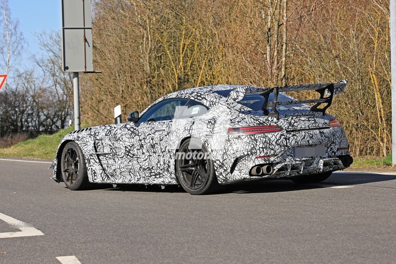 mercedes-amg-gt-black-series-2021-nurbur