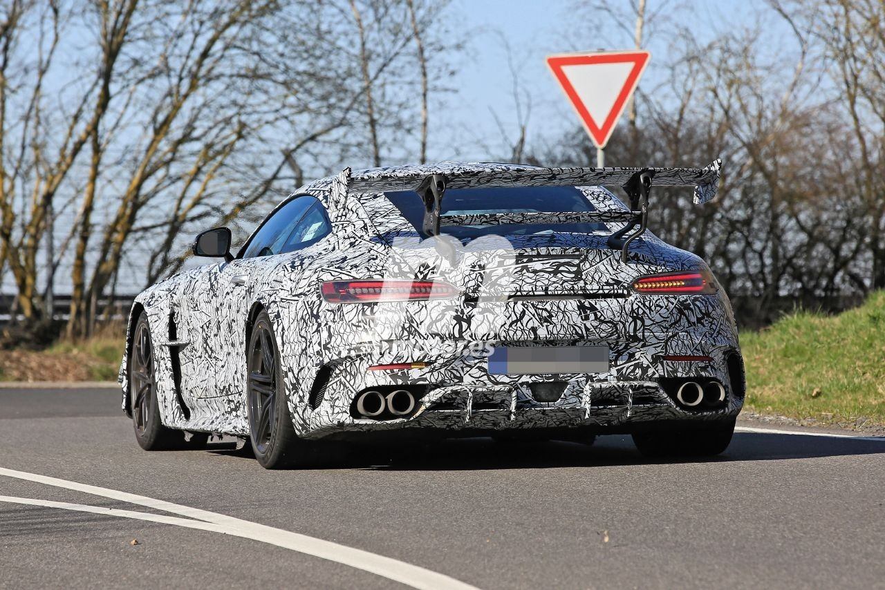 mercedes-amg-gt-black-series-2021-nurbur