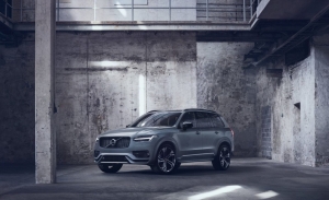 El Volvo XC90 2020 mejora los equipamientos y elimina los diésel, solo gasolina e híbrido