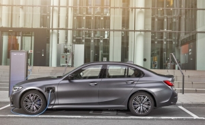 Nuevo híbrido enchufable para la gama del BMW Serie 3 Berlina, el 320e llega en julio