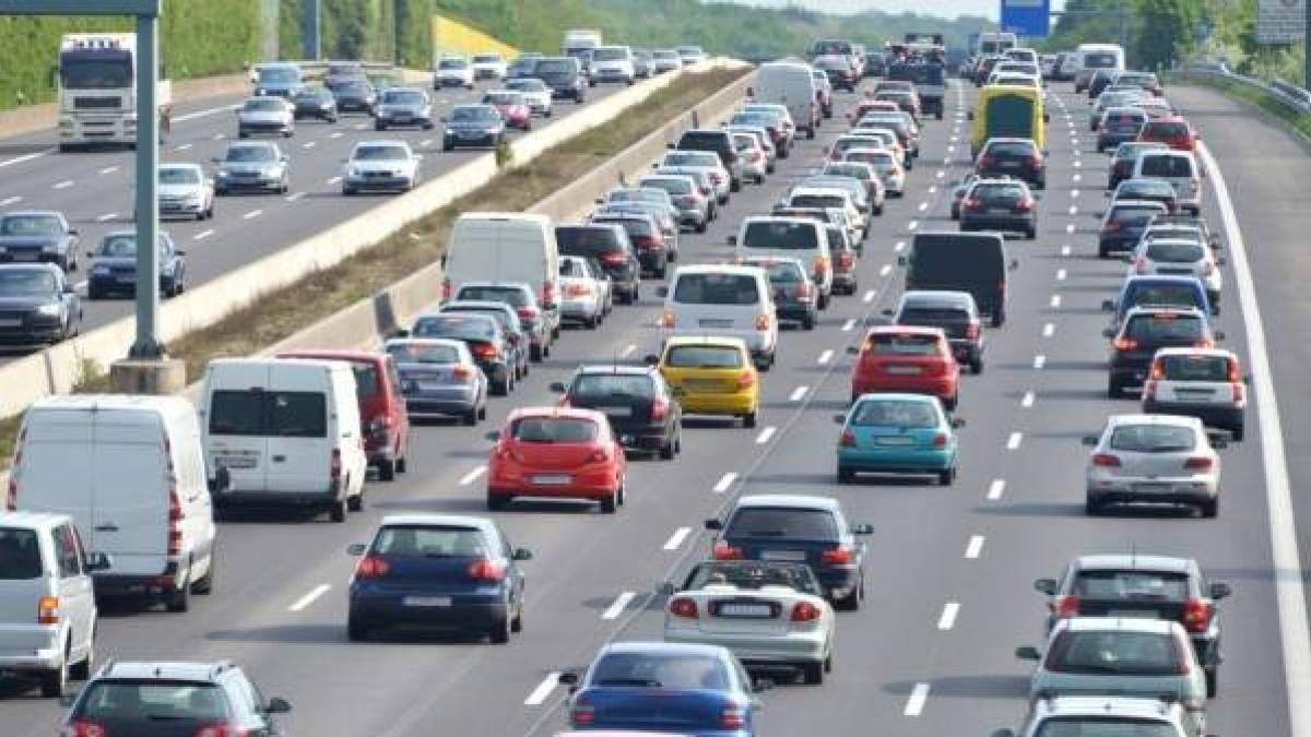 Consejos para evitar dos grandes peligros de la conducción, el estrés y la soledad