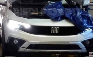 El nuevo Fiat Tipo Cross ha sido cazado al desnudo, ¡sin camuflaje!
