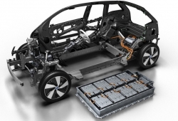 ¿Cuánto cuesta la batería de un coche eléctrico y qué influye en su precio?