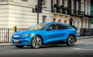 El nuevo Ford Mustang Mach-E carga su batería más rápido de lo previsto
