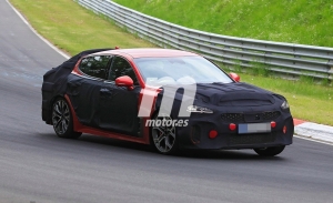 El nuevo Kia Stinger 2021 es cazado en Nürburgring, ¡la berlina se pone a punto!