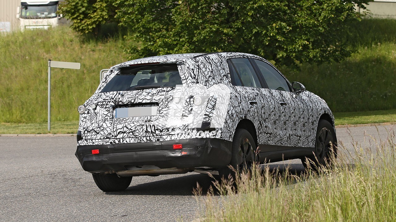 https://static.motor.es/fotos-noticias/2020/05/mercedes-glc-2022-fotos-espia-202067691-1590398852_15.jpg mercedes-glc-2022-fotos-espia-202067691-1590398852_15