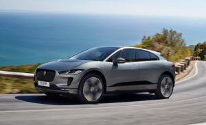 Jaguar I-PACE 2021, el crossover eléctrico ahora con carga rápida