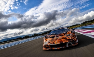 7 fotos nos adelantan el Lamborghini SCV12, el V12 más potente de la marca