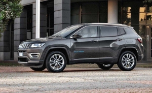 El Jeep Compass 4xe, un SUV híbrido enchufable, estrena nuevas versiones
