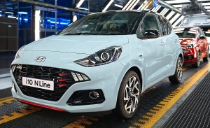 El nuevo Hyundai i10 N Line, un utilitario de aire deportivo, inicia su producción