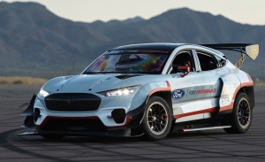 Ford Mustang Mach-E 1400, una bestia sobre ruedas con 7 motores eléctricos