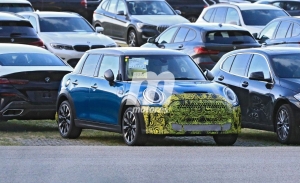 ¡Cazado! El facelift del MINI 5 Puertas también se deja ver en nuevas fotos espía