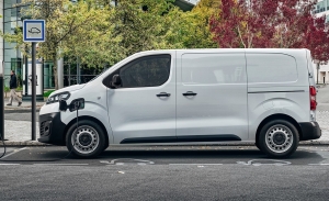 La furgoneta eléctrica Citroën ë-Jumpy ya está a la venta en España