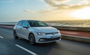 El nuevo Volkswagen Golf estrena versión de acceso, ¿merece la pena?