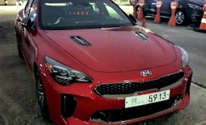 El esperado KIA Stinger 2021 al desnudo sin una pizca de camuflaje