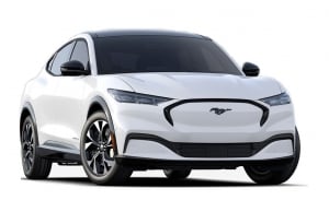 Los precios del nuevo Ford Mustang Mach-E atacan directamente al Tesla Model Y