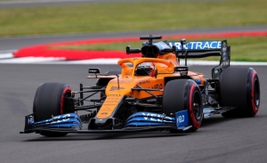 La degradación se les atraganta a Sainz y McLaren: «Va a ser un quebradero de cabeza»