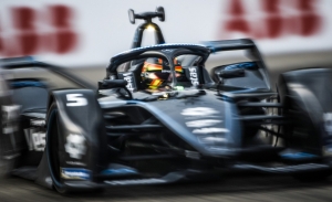 Stoffel Vandoorne hace suya la última pole del ePrix de Berlín