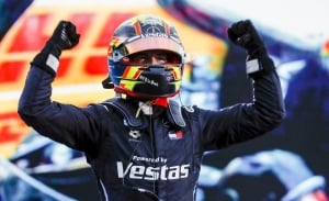 Stoffel Vandoorne lidera el 1-2 de Mercedes en el cierre de la Fórmula E