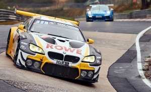 BMW gana las 24 Horas de Nürburgring diez años después con ROWE Racing