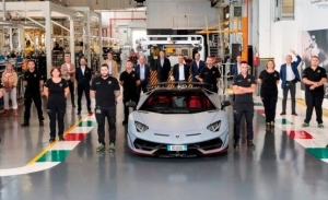 La producción del Lamborghini Aventador alcanza un nuevo récord con 10.000 unidades