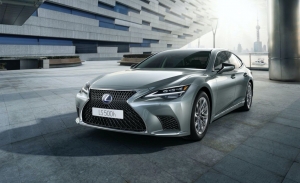 El Lexus LS 2021 llegará a finales de año solo como híbrido