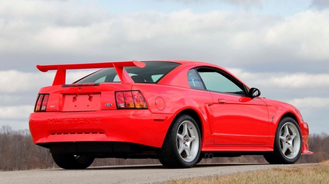 Aparece Uno De Los Radicales Y Escasos Ford Mustang Svt Cobra R A Estrenar Motor Es