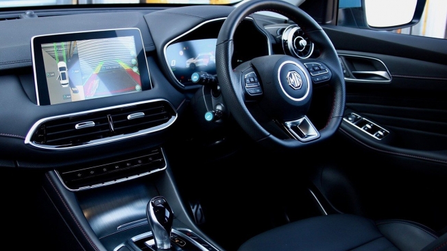 MG HS Plug-in - interior