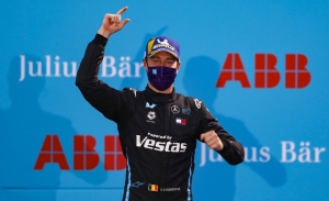 Stoffel Vandoorne: «Mercedes elevará su listón en la Fórmula E»