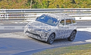 El nuevo Land Rover Evoque LWB de 7 plazas traslada sus pruebas a Nürburgring