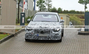 Primeras fotos espía del Mercedes-AMG C 63 2022, la berlina deportiva híbrida enchufable