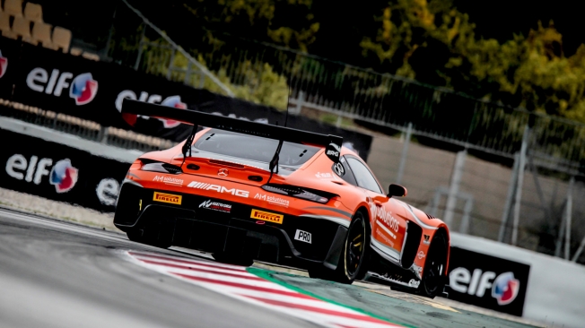 La lluvia regala al Lamborghini #14 la primera pole de la Sprint Cup en Montmeló