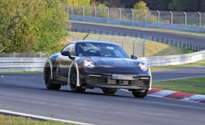 Una extraña mula del Porsche 911 nos hace pensar en la rumoreada versión Safari