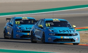 Thed Björk se anota la tercera carrera del WTCR en MotorLand Aragón