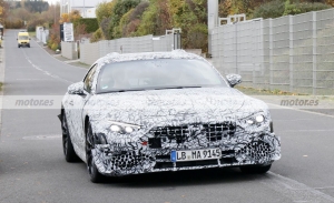 Nuevas fotos espía del Mercedes SL 2021 descubren interesantes detalles en su interior