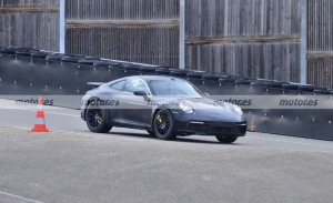 Nuevas fotos espía del Porsche 911 Safari, aparece una mula con una configuración inédita
