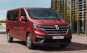 Renault Trafic 2021, la renovada furgoneta debuta en versiones Combi y SpaceClass