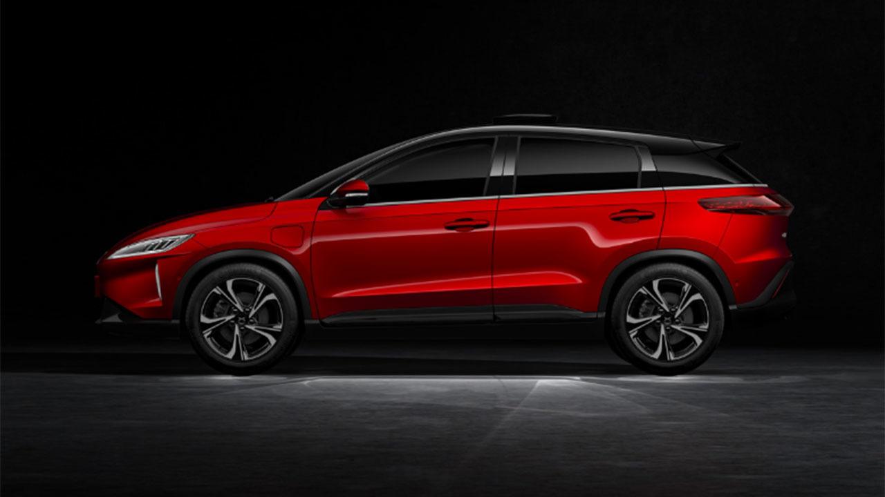 La marca china Xpeng de coches eléctricos inicia su desembarco en Europa