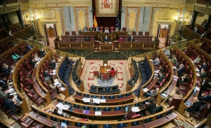 El "impuesto al diésel" no llegará en 2021, pero...