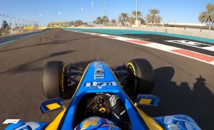 La espectacular ‘on board’ de Fernando Alonso con el Renault R25 en Abu Dhabi